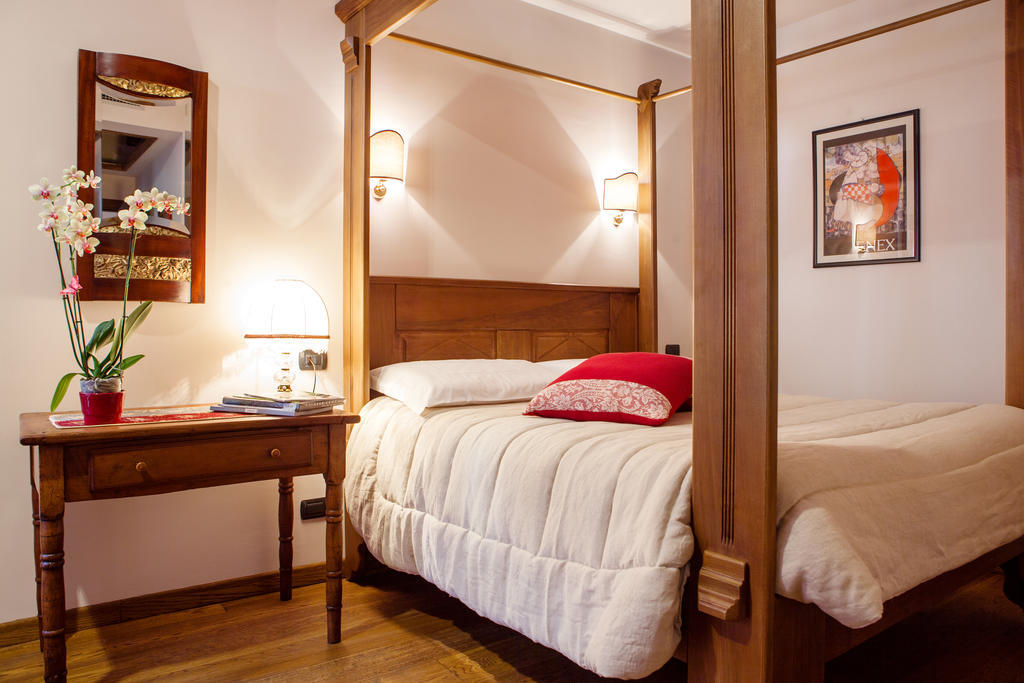 Hotel A' la Table du Sommelier à Saint-Vincent Chambre photo